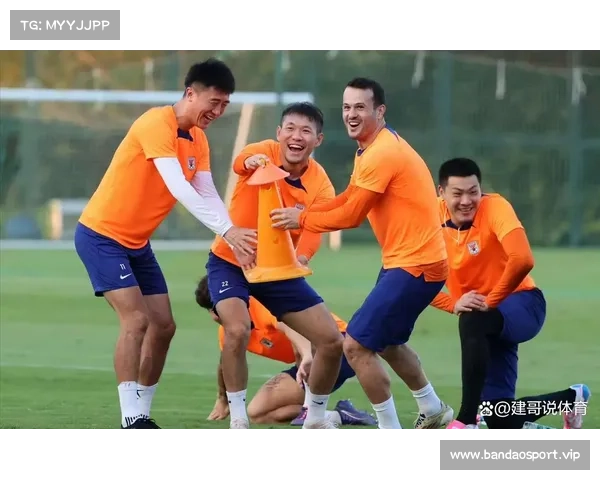 中超新赛季落选大名单引发激烈争议 网友纷纷热议球员表现与选拔标准 中超新赛季落选大名单引发激烈争议 网友纷纷热议球员表现与选拔标准