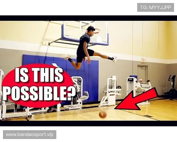 170小哥炫目扣篮震撼海外美媒盛赞展现飞行艺术巅峰魅力全开放 170小哥炫目扣篮震撼海外美媒盛赞展现飞行艺术巅峰魅力全开放